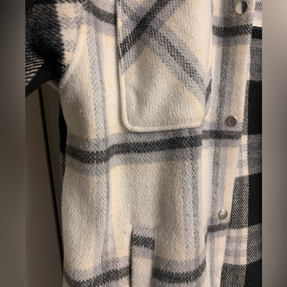 H&M Shacket - Picture 4 of 6